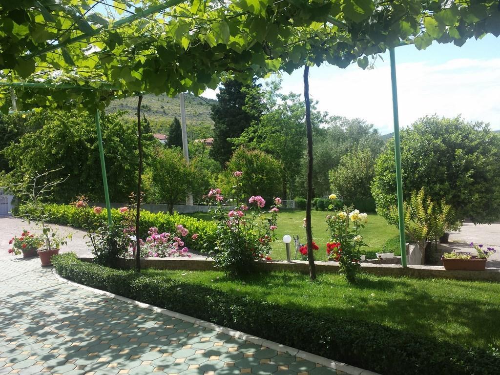 Pansion Pero Elez Medjugorje Hotel ภายนอก รูปภาพ